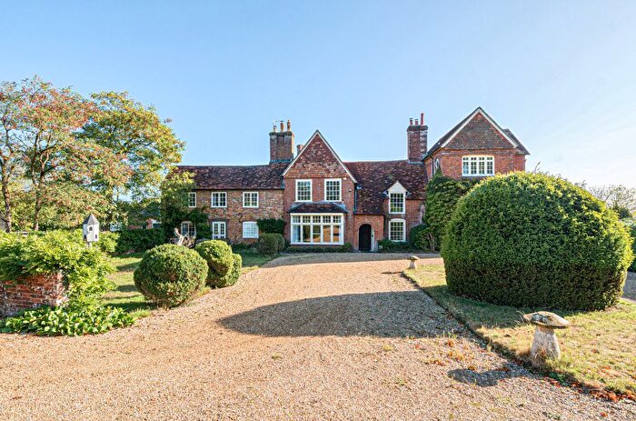 9 Bedroom Detached House To Rent In Salisbury Road, Romsey, Hampshire, SO51