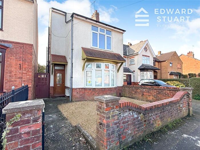 2 Bedroom Detached House For Sale In Alexandra Road, Peterborough, Cambridgeshire, PE1