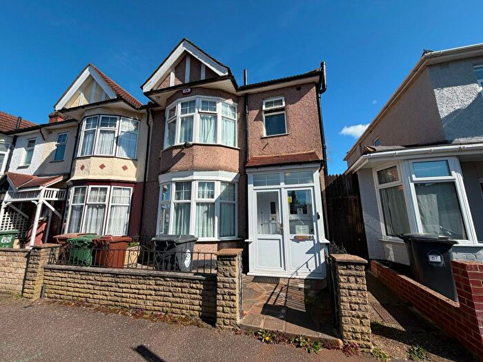 3 Bedroom Terraced House To Rent In Peterborough Road, London, E10