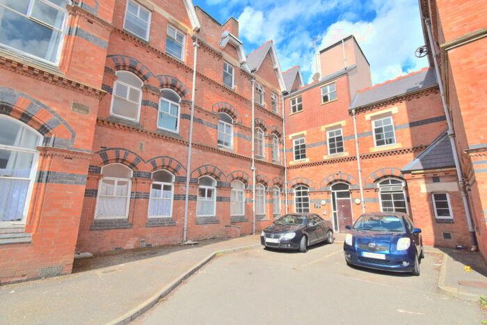 1 Bedroom Flat To Rent In Grosvenor Gate, Humberstone, LE5