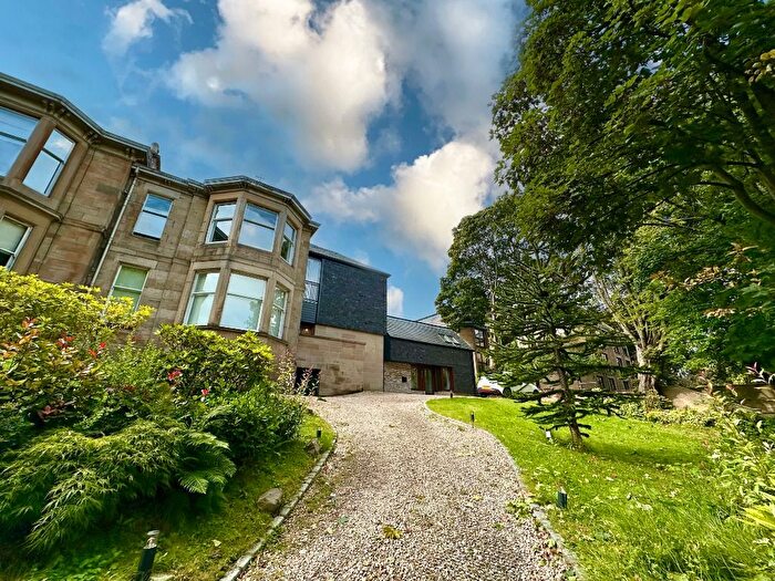 2 Bedroom Mews To Rent In Nithsdale Road, Pollokshields, Glasgow, G41