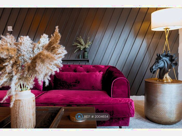 2 Bedroom Flat To Rent In Kent Road, Glasgow, G3