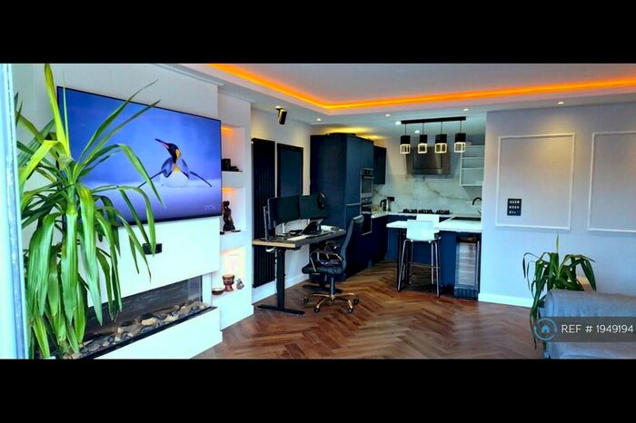 1 Bedroom Flat To Rent In Meadowside Quay Walk, Glasgow, G11