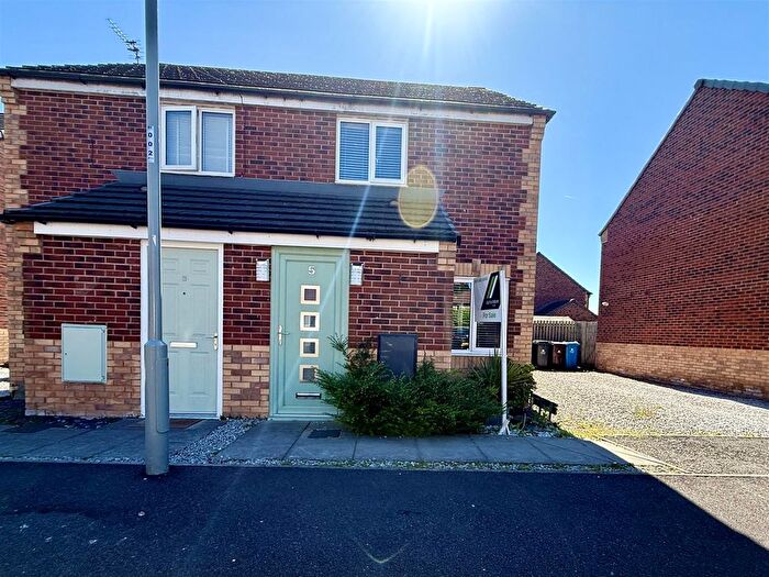 2 Bedroom Semi-Detached House For Sale In Fernwood Avenue, Liverpool, L36