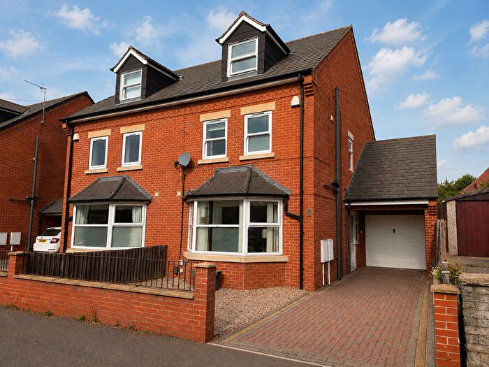 4 Bedroom Semi-Detached House For Sale In Abbey Road, Beeston, NG9