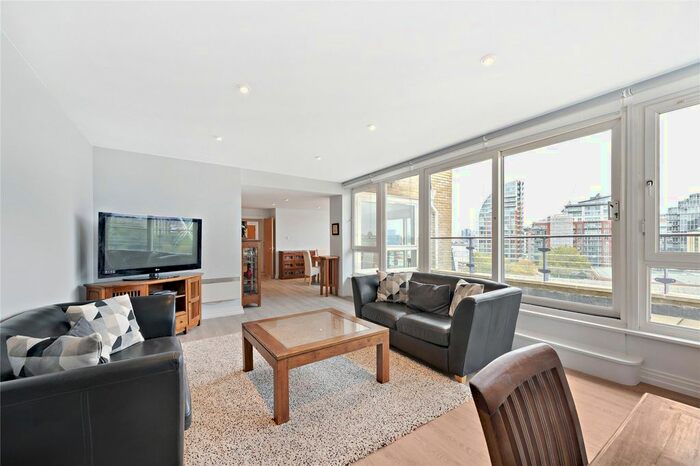 3 Bedroom Flat To Rent In Dolphin House, Smugglers Way, London, SW18
