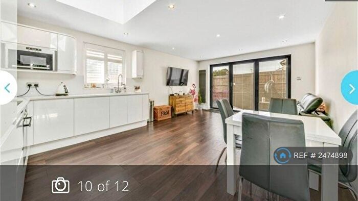 2 Bedroom Maisonette To Rent In Dartnell Road, Croydon, CR0