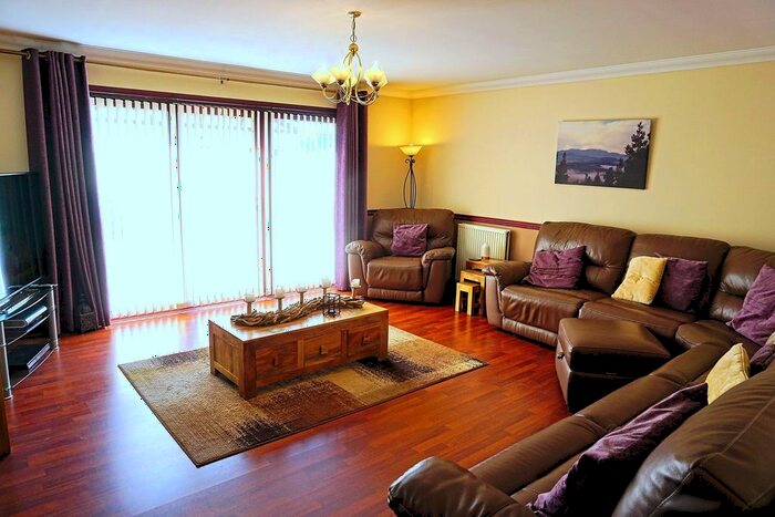 4 Bedroom Town House For Sale In Brighton Place, Peterculter, AB14