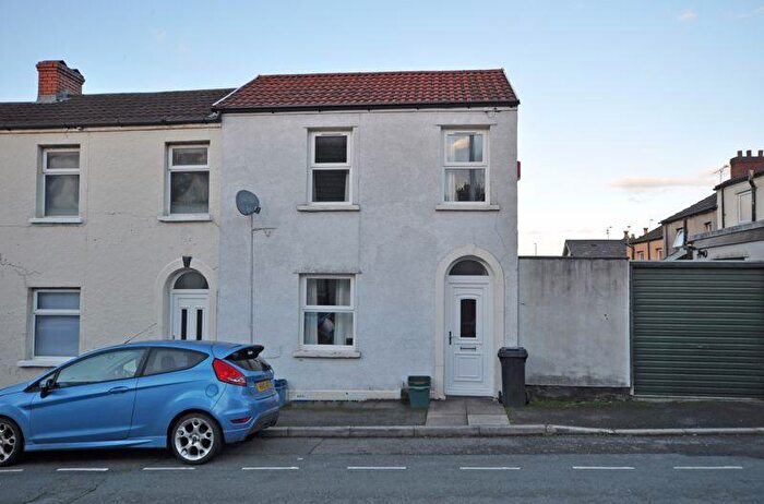 2 Bedroom Terraced House To Rent In Stylish End-Terrace, Ford Street, Newport, NP20
