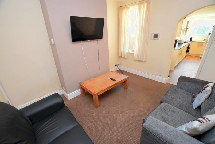 3 Bedroom Terraced House To Rent In Arnold Street, Derby, Derbyshire, DE22
