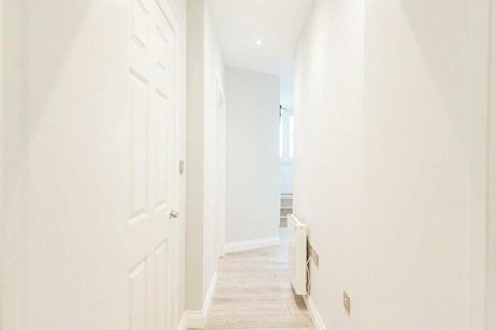 1 Bedroom Apartment For Sale In Foxberry Road, London, SE4