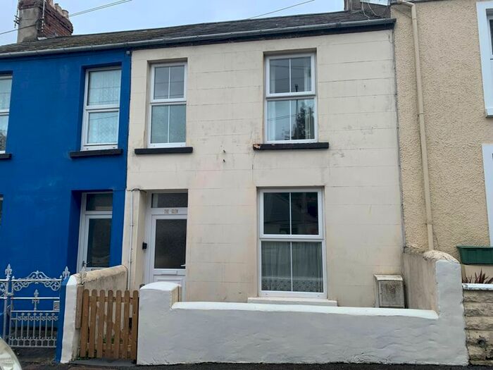 2 Bedroom Terraced House To Rent In Dyffryn, Goodwick, SA64