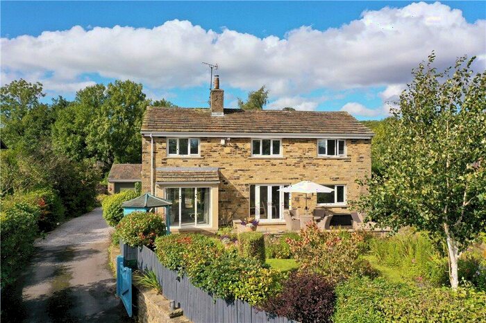 3 Bedroom Detached House For Sale In Stirton, Skipton, BD23