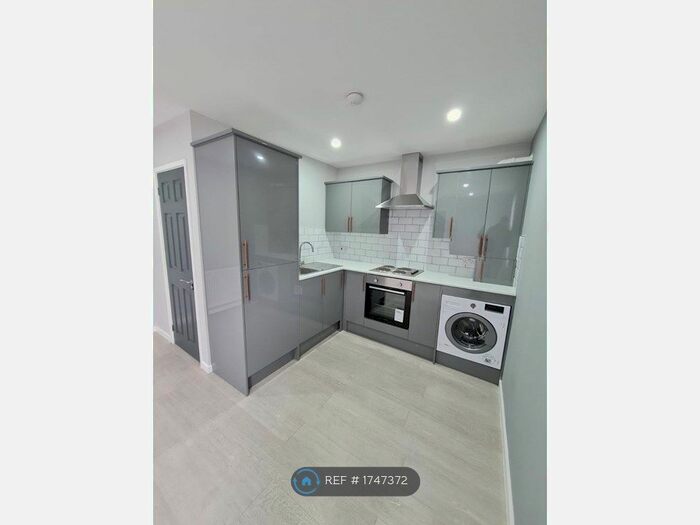 1 Bedroom Flat To Rent In Paynes Lane, Coventry, CV1