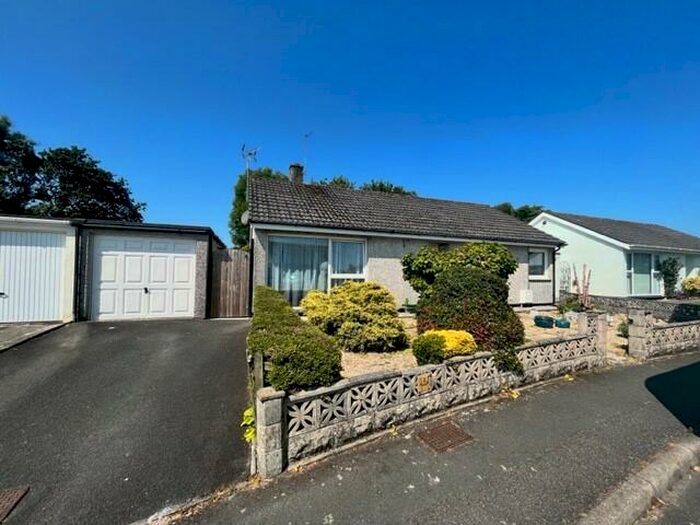 2 Bedroom Bungalow To Rent In St Austell, PL25