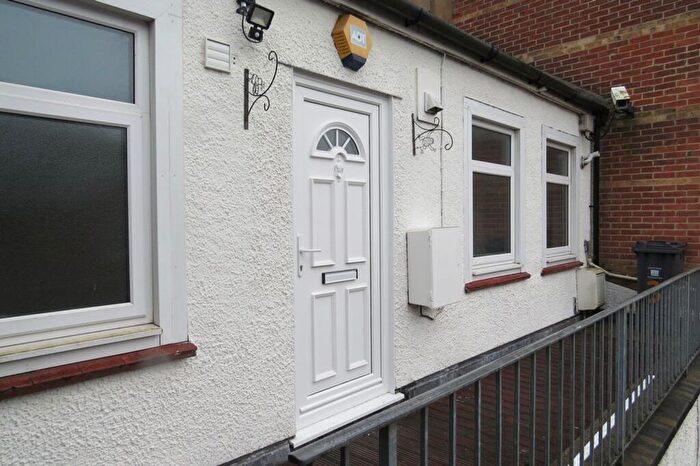 3 Bedroom Flat To Rent In Broad Street, Ottery St. Mary, EX11