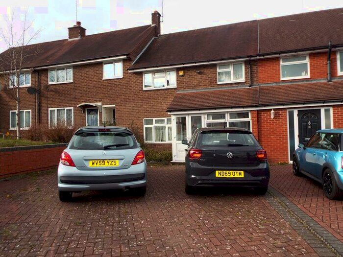 3 Bedroom Terraced House To Rent In Grasdene Grove, Harborne, Birmingham, B17