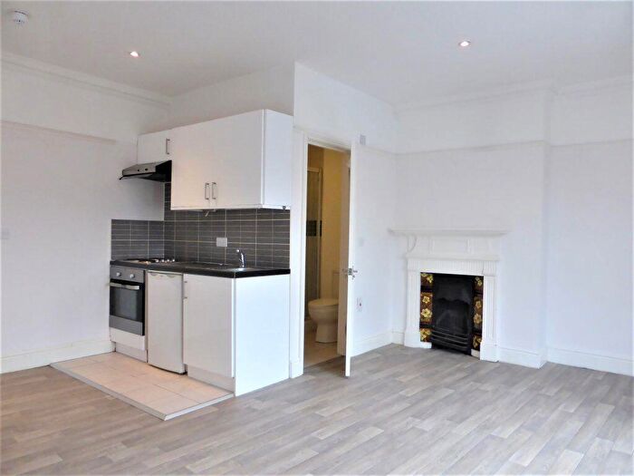 Studio To Rent In Church Road -, P11