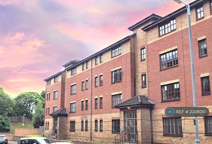 2 Bedroom Flat To Rent In Greenlaw Road, Glasgow, G14