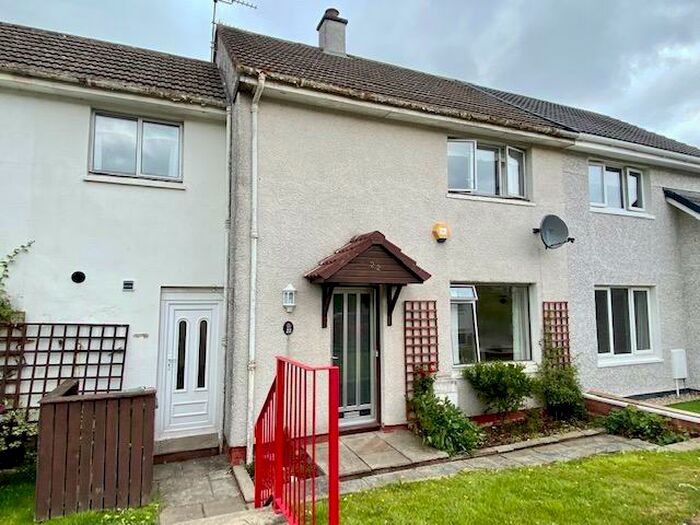 3 Bedroom House To Rent In Paterson Terrace, Murray, G75