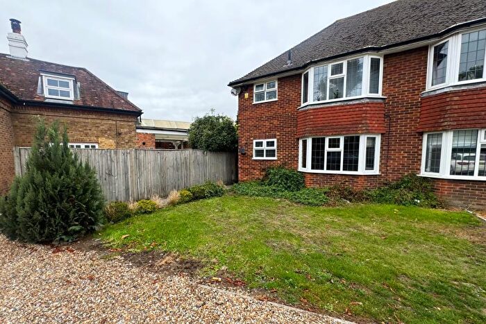 1 Bedroom Maisonette To Rent In Old Woking, Woking, GU22
