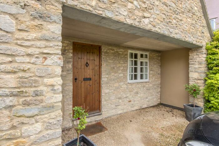 1 Bedroom Cottage To Rent In Oxford Road, Kirtlington, OX5