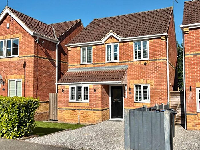 3 Bedroom Detached House For Sale In Hart Hills, Hemingfield, Barnsley, S73