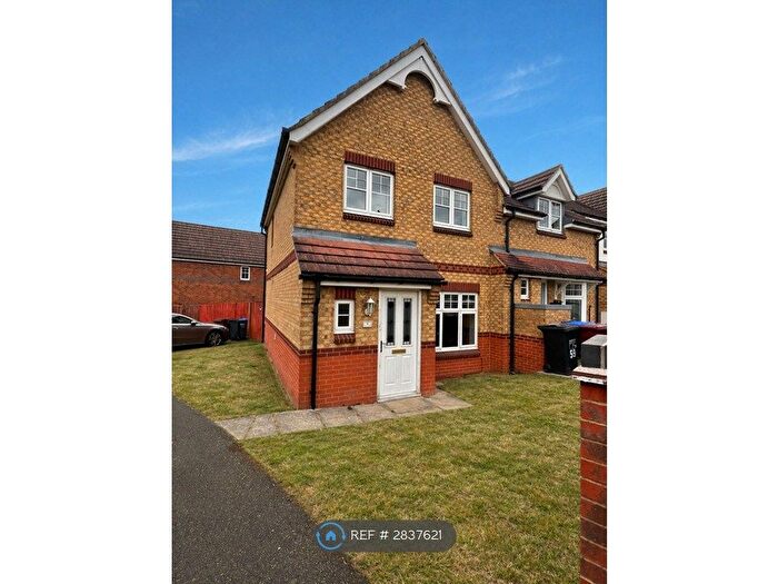 3 Bedroom End Terrace House To Rent In Nene Place, Northampton, NN5