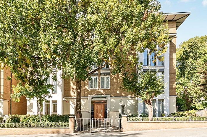 2 Bedroom Flat For Sale In Marlborough Hill, St Johns Wood, NW8