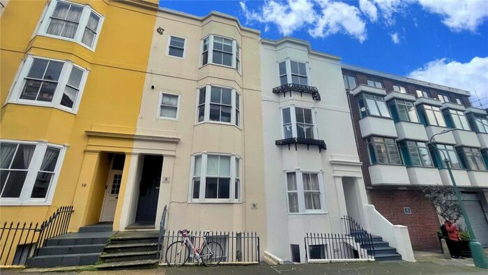 2 Bedroom Flat To Rent In Lansdowne Street, Hove, BN3