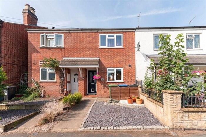 2 Bedroom Terraced House For Sale In Avon Street, Warwick, Warwickshire, CV34