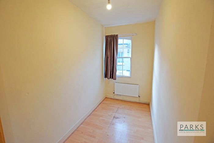 5 Bedroom Terraced House To Rent In Cambridge Grove, Hove, East Sussex, BN3