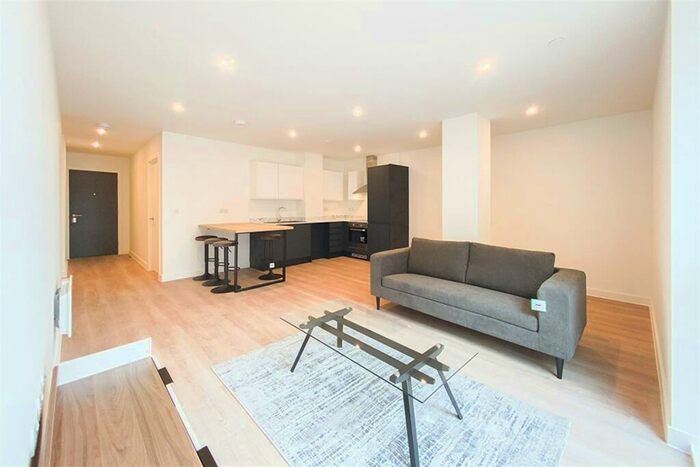 2 Bedroom Apartment To Rent In Exchange Point, M3