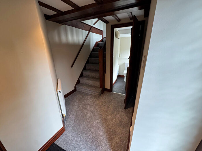 2 Bedroom Barn Conversion To Rent In Wilicote Pastures, CV37