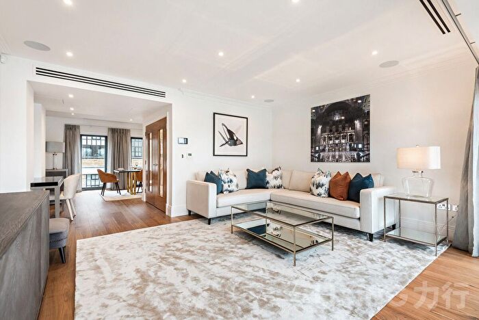 3 Bedroom Terraced House For Sale In Rainville Road, Fulham, W6