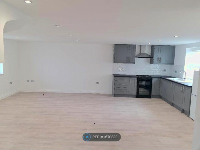 1 Bedroom Detached House To Rent In Meadows Lane, Bath, BA1