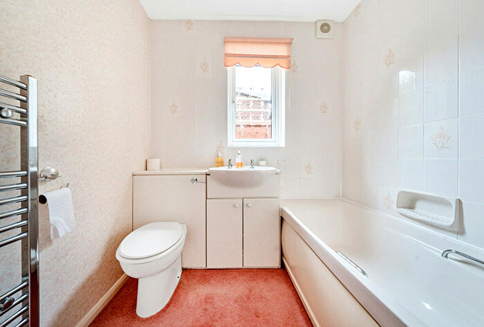 3 Bedroom Bungalow For Sale In Burleigh View, Bussage, Stroud, Gloucestershire, GL6