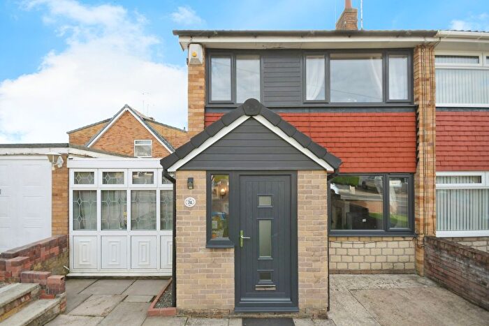 4 Bedroom Semi-Detached House For Sale In Reaper Crescent, Sheffield, South Yorkshire, S35