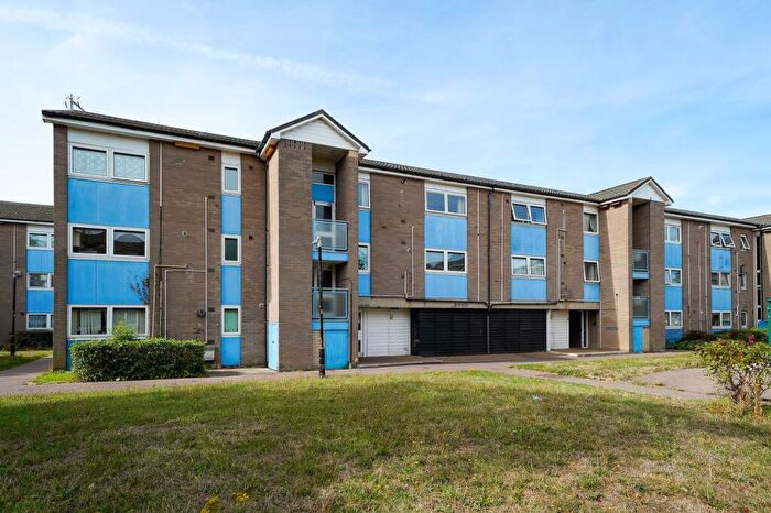 2 Bedroom Flat To Rent In Edgecombe, Cambridge, CB4