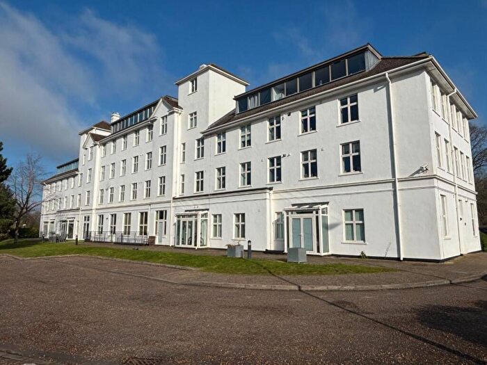 2 Bedroom Apartment For Sale In Berrywood Drive, St. Crispin, Northampton, NN5