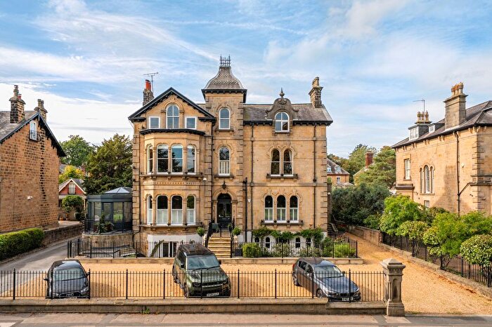 3 Bedroom Flat For Sale In Leeds Road, Strayview, HG2