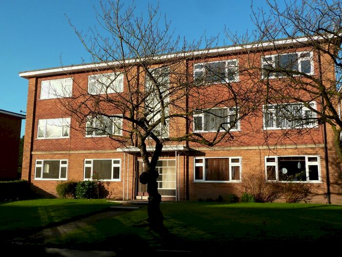 2 Bedroom Flat To Rent In Garrard Gardens, Sutton Coldfield, B73