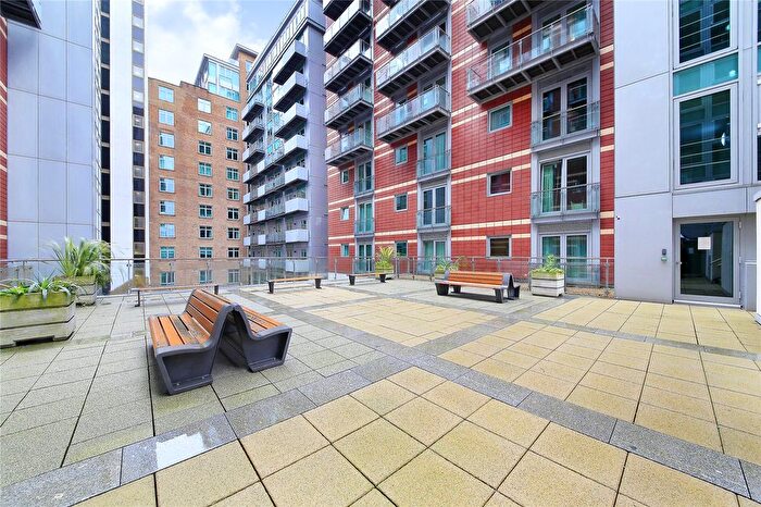 1 Bedroom Flat For Sale In Salamanca Place, London, SE1