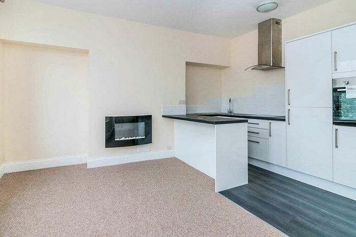 1 Bedroom Flat To Rent In Cambridge Road, Plymouth, PL2