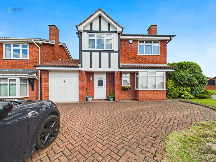4 Bedroom Detached House For Sale In Dovestone, Off Chiltern Road, Tamworth, B77