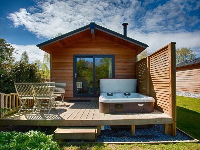 1 Bedroom Park Home For Sale In South Bridgend, Crieff, PH7