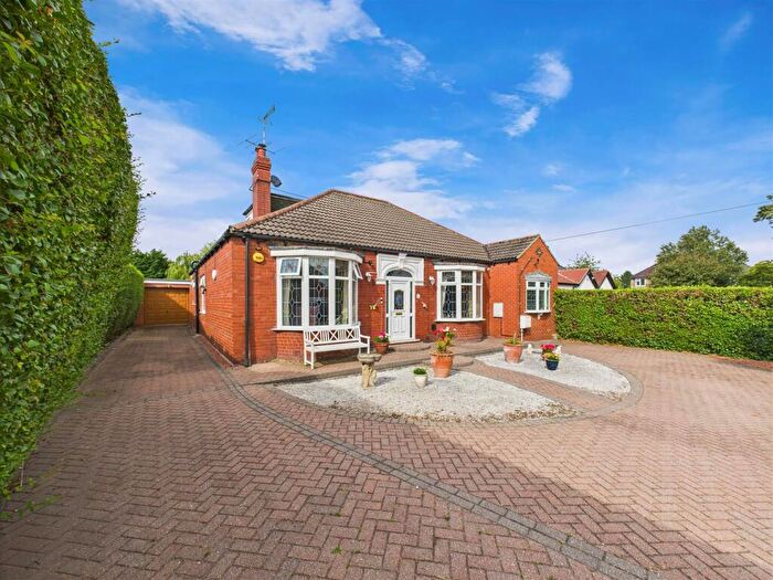 4 Bedroom Detached Bungalow For Sale In Eppleworth Road, Cottingham, HU16