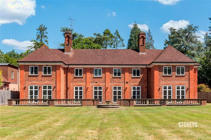 5 Bedroom Detached House To Rent In Bracken Hill Close, Northwood, Hertfordshire, HA6