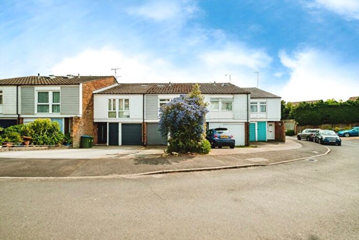 4 Bedroom Terraced House For Sale In Little Dippers, Pulborough, RH20