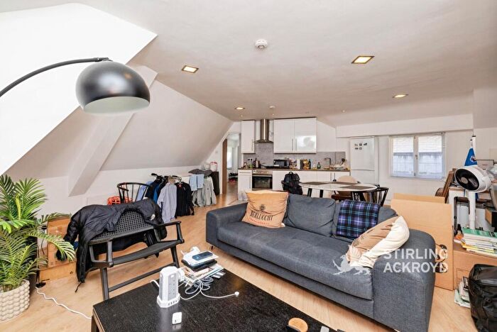 2 Bedroom Apartment To Rent In Sandy's Row, Spitalfields, London, E1